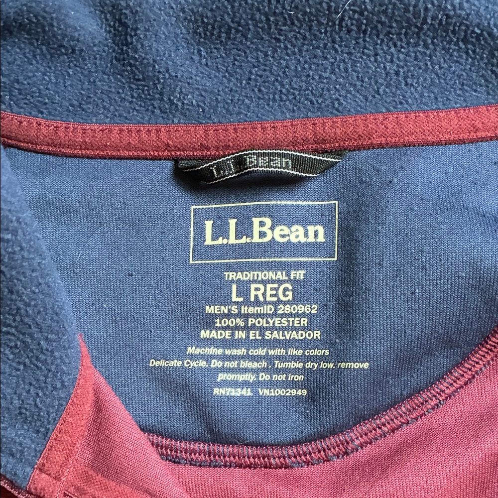 L.L. Bean Men's cranberry quarter zip fleece - Picture 3 of 8